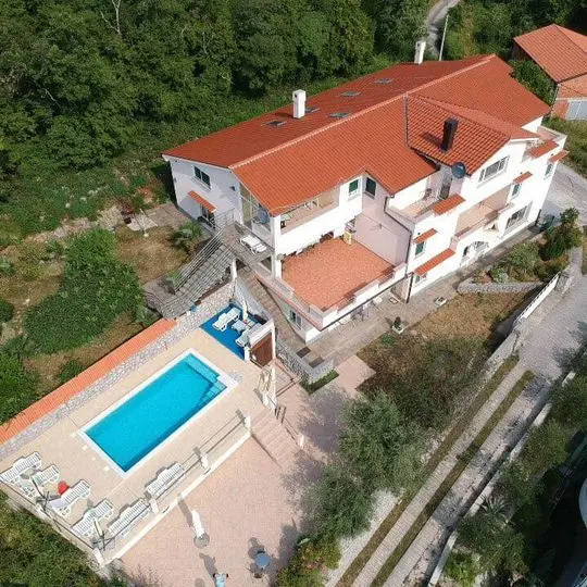 Listing Ad Image
